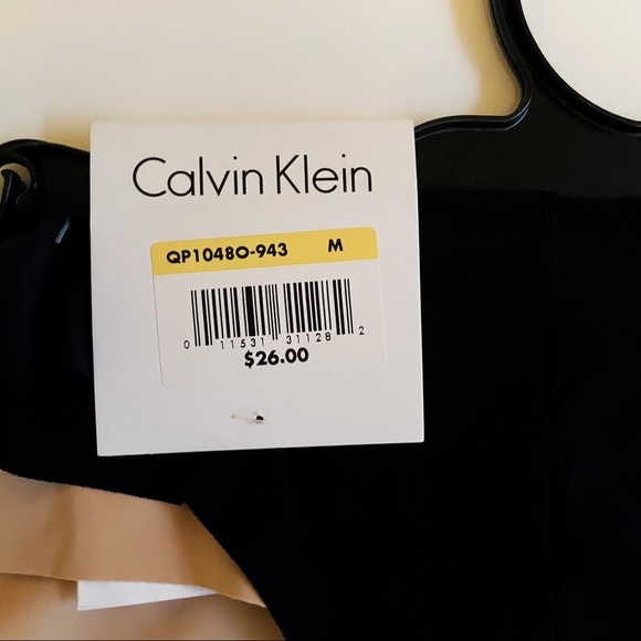 Calvin Klein - Picture 5 of 5